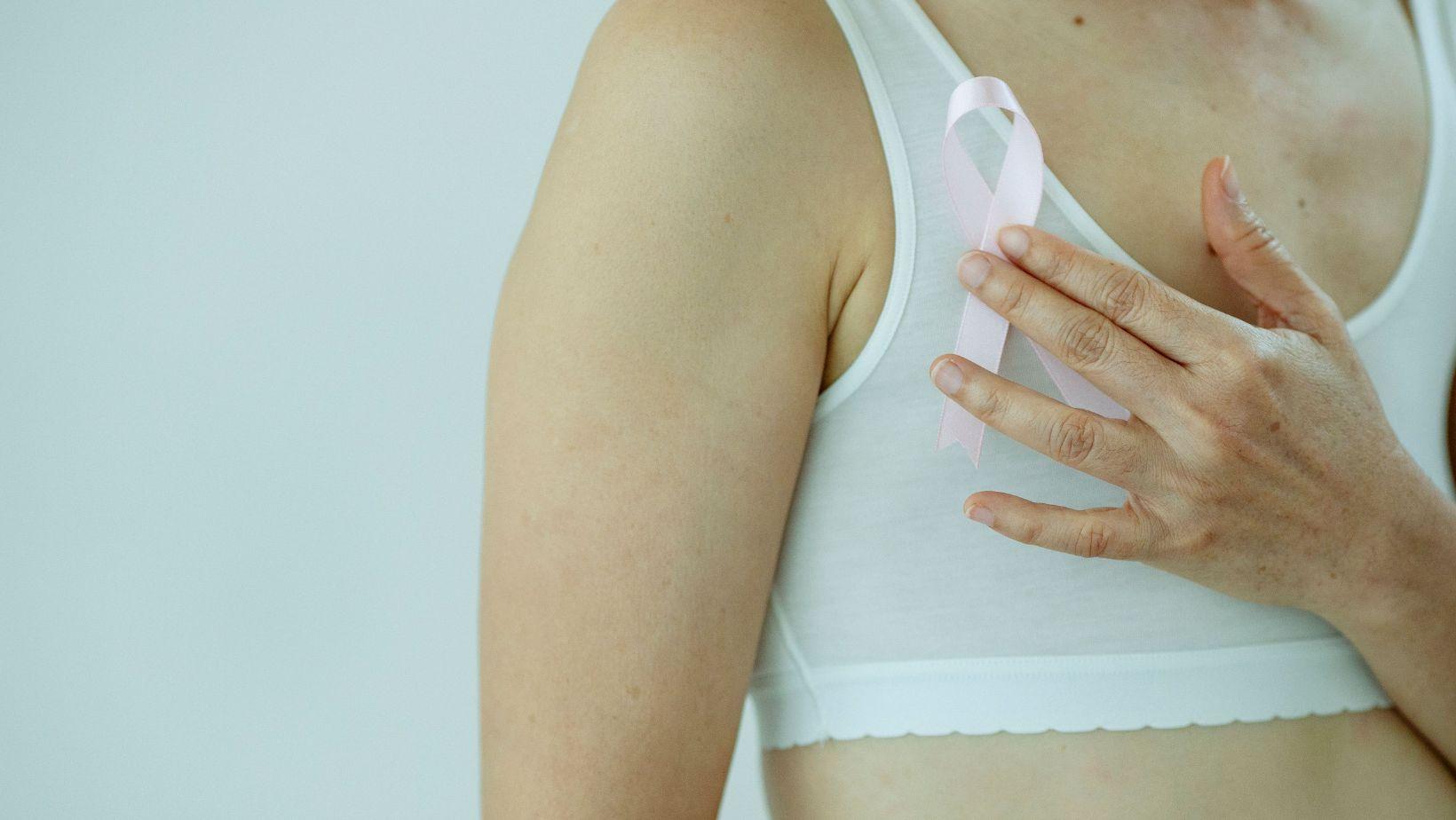 breast removal body image, overcoming body image issues, breast reconstruction support, post mastectomy confidence, body positivity after surgery, breast surgery recovery tips, emotional support breast removal, cancer survivor body image, reconstructive surgery benefits, improve self-esteem post mastectomy